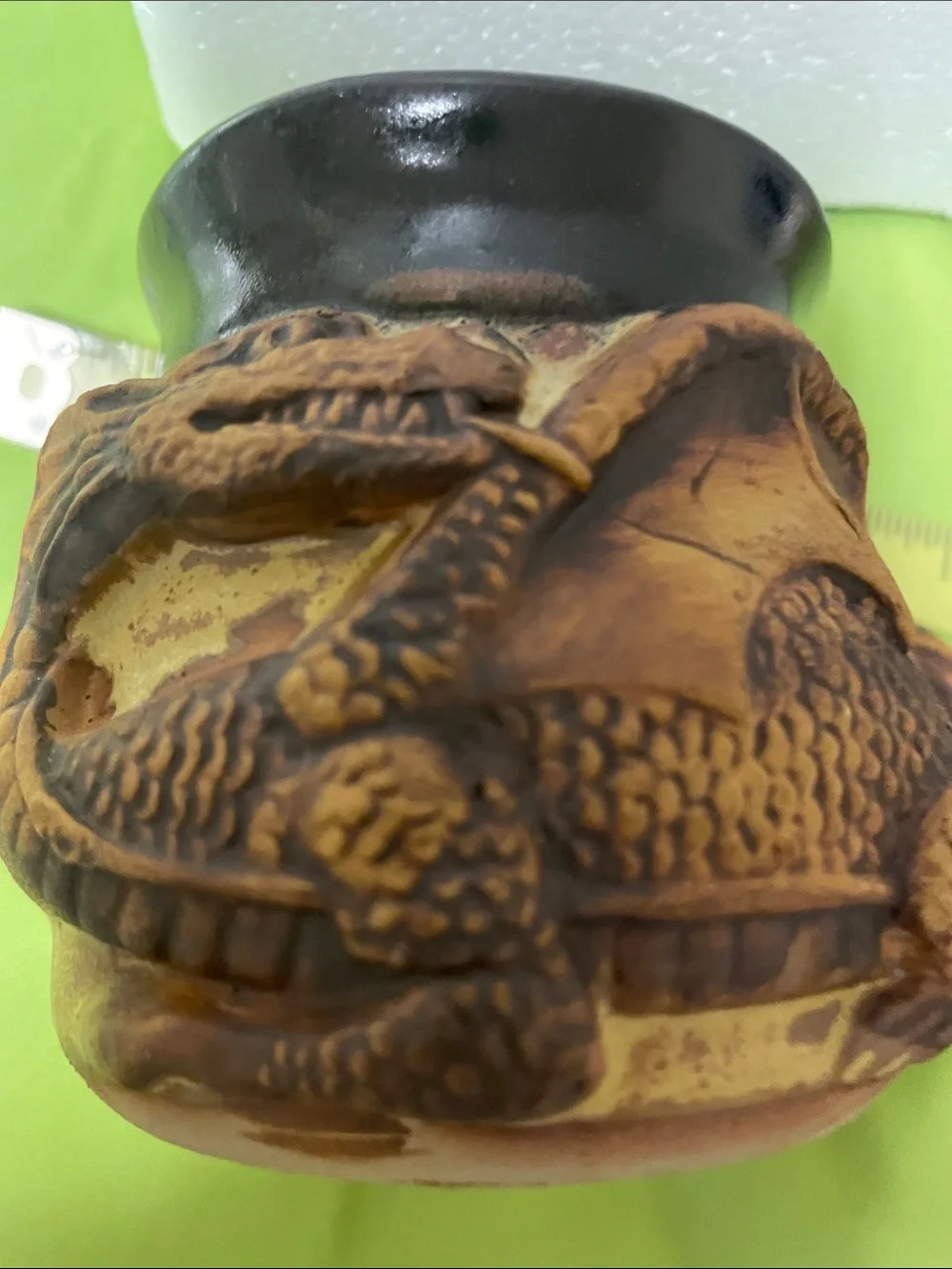 Textured Dragon Accent Habitat Cup in Brown